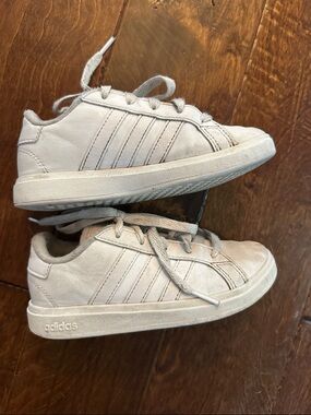 adidas Kids White Casual Lace-Up Sneakers